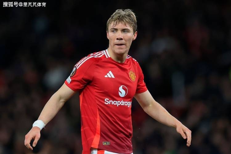 一日英超动向：曼联那不勒斯提出换人方案，阿森纳购买前锋锁定他