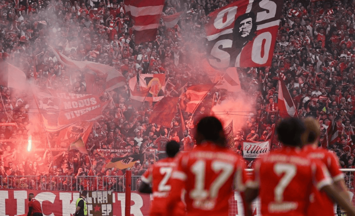 德甲霸主踢疯了：5球横扫，狂揽3连胜，凯恩太犀利：独造3球